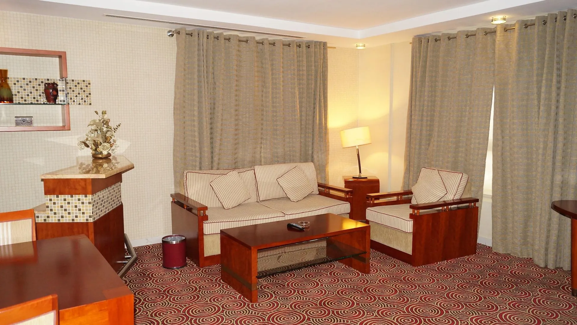 דובאי Grand Central Hotel