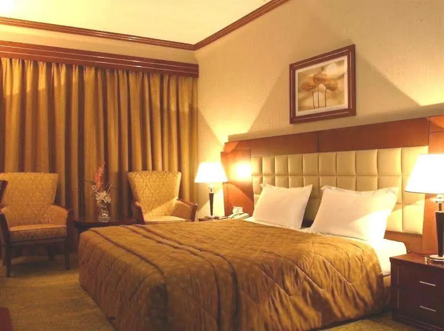 דובאי Grand Central Hotel